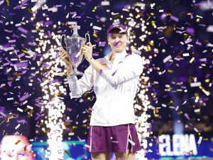 Пехар Завршног турнира наставио да измиче Сабаленки, шампионка је Рибакина