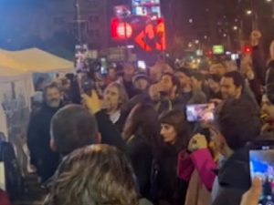 Дијана Хрка наставља штрајк глађу – блокирана раскрсница Таковске и Булевара краља Александра