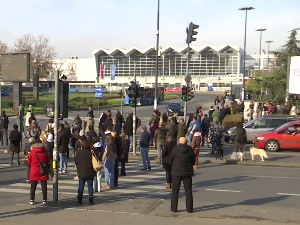 Одавањем поште страдалима обележено 13 месеци од пада надстрешнице у Новом Саду