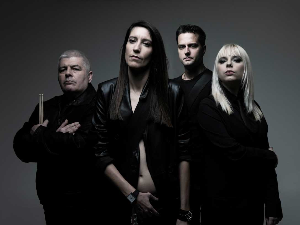 „И-плеј“ у споту „Идемо да плачемо“ са херојем Ренатом Грбићем