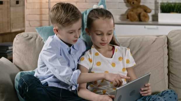 Деца и забрана коришћења друштвених мрежа – да ли би 