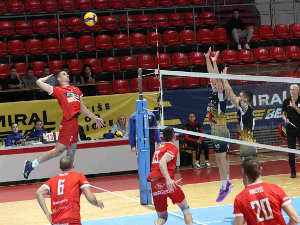 Одбојкаши Радничког поражени од Фенербахчеа у шеснаестини финала Купа ЦЕВ