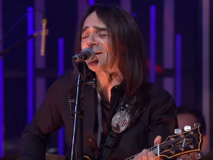 Звучни зид – Дадо Топић