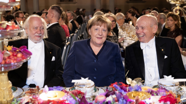 Откуд Ангела Меркел на банкету поводом доделе Нобелових награда