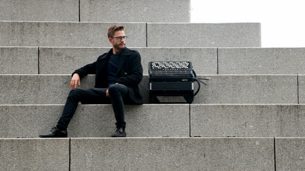 Век хармонике – Албум „Фикта” Јонаса Асгеира Асгеирсона