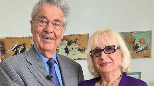  Мира Адања Полак -  Ексклузивно: Сви одговори су у прошлости – Хајнц Фишер 