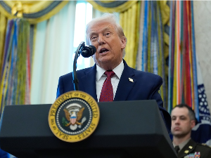 Трамп позвао на потпуну блокаду санкционисаних нафтних танкера Венецуеле