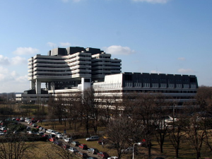 На ВМА и УКЦ Крагујевац забрањене посете због спречавања ширења респираторних инфекција