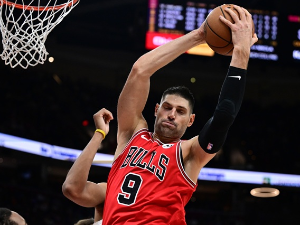 Вучевићев дабл-дабл у тријумфу Чикага, меч против Кливленда судила двојица арбитара