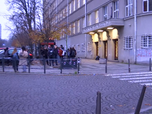 Гимназијалци Пете поново у својој згради