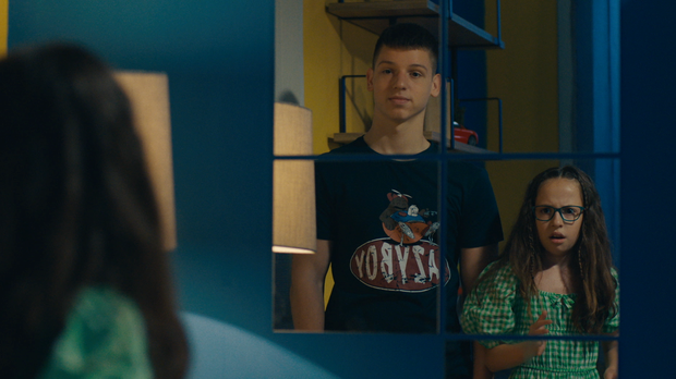 Мина прелази нивое