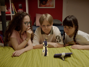 Мина прелази нивое