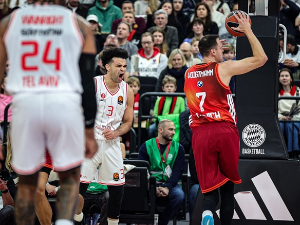 Хапоел лако славио у Минхену у мечу у којем је Пешић постао најстарији тренер у Евролиги