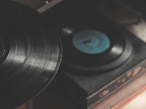 Ноћ на 33 обртаја