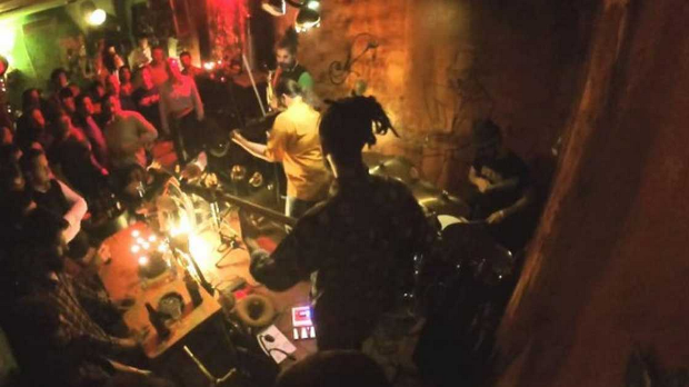 Незаустављиво:  Naked, 2. део  (R)