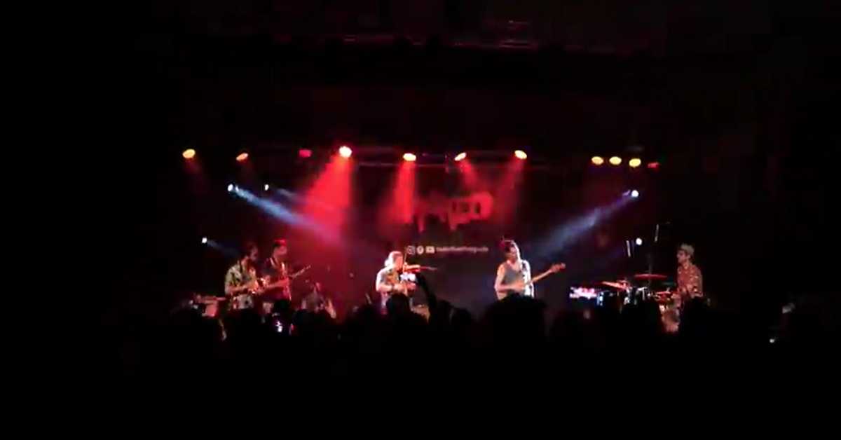 Незаустављиво – Naked, 1. део 