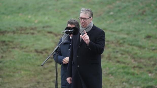 Вучић: Kрајем марта или почетком априла отварамо прву велику фабрику дронова у Србији