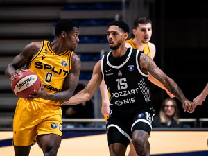 Прва победа Пењароје у Партизану, Сплит немоћан у "Пиониру"