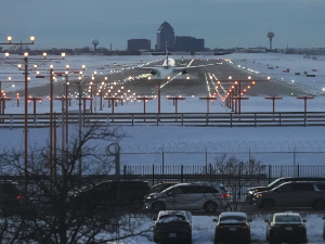 Зимска олуја у САД пореметила ваздушни саобраћај, хиљаде летова отказано