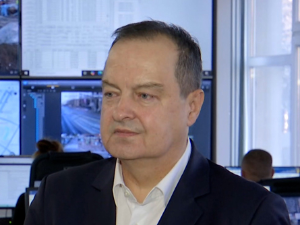 Дачић: Још није идентификован мушкарац који је напао жену на Новом Београду