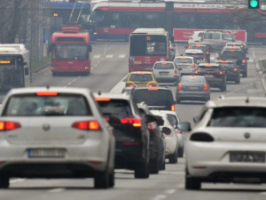 Новогодишњи и божићни празници – савети за безбедну вожњу 