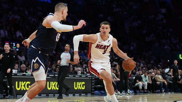 Јокић повредио колено, Мајами убедљив против Денвера уз одличну партију Јовића