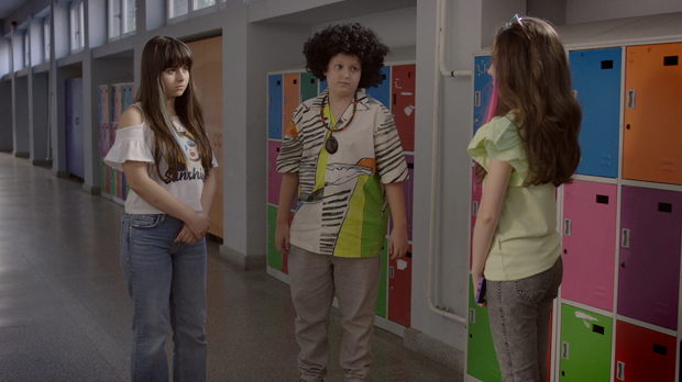 Мина прелази нивое