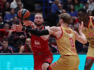 Нико Манион поломио нос на тренингу