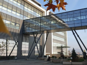 Подигнута оптужница против Србина због наводних кривичних дела током сукоба у Звечану 2023. године