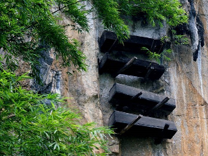 Решена мистерија „синова литица“, древни народ „висећих сандука“ у Кини коначно идентификован