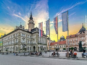 Јутарњи програм из три студија