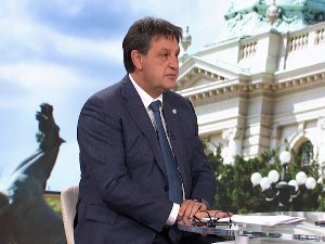 Гашић: Војни рок од 75 дана најоптималније решење, професионалним војницима законом дат бољи статус