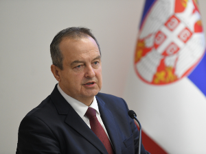 Дачић: Недопустива карикатура на насловној страни "Хрватског тједника"