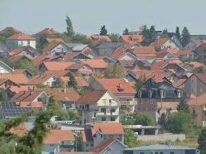 Велики одзив грађана за упис права својине на неукњижене објекте, првог дана поднето 19.000 захтева