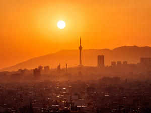 Техеран гледа у небо – речна корита пресушила, резервоари празни, разматра се евакуација