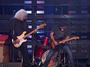 Звучни зид – Атомско склониште