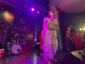 Звучни зид – Лет 3