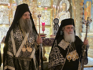 Патријарх Порфирије служио литургију у цркви Васкрсења Господњег у Јерусалиму