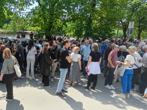 Дочек за средњошколце у Шапцу, скуп подршке деканима Универзитета у Нишу, почиње настава у Ваљевској гимназији