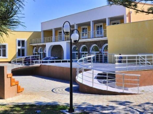 Јутарњи програм из три студија
