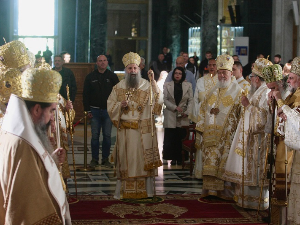 Заседање Светог архијерејског сабора СПЦ-а, патријарх Порфирије служи литургију