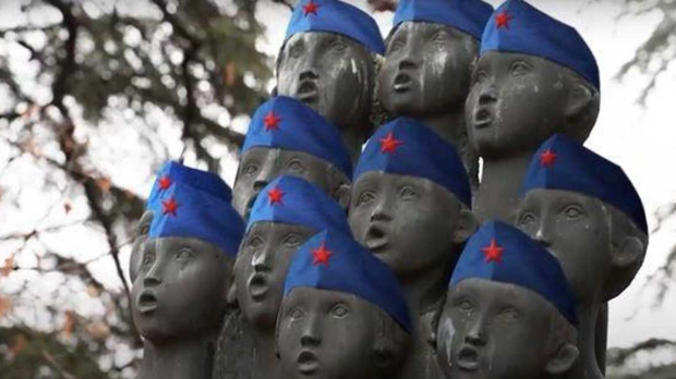 Документарне фусноте – Клик клак социјализам