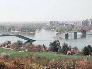 Хронологија једног бомбардовања