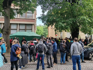 Суд примио жалбе на притвор активиста у Новом Саду, поново блокирана зграда суда; дванаесточасовни протест у Чачку