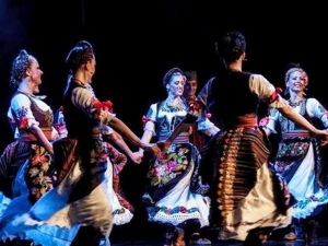 Трагом заборављених народних песама и кола 2. део