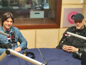 Слушај 'вамо!