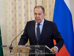 Лавров: Повратак Украјине неутралности или нема мира, господари Европе блокирају преговоре