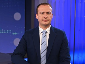 Око магазин-24.3.2025.Немачка и 1999.-бомбе на Србију, фарба на Фишера, Шредер без осмеха