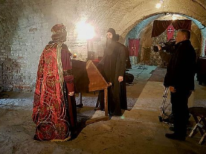 Старо српско писано наслеђе: Српска круна