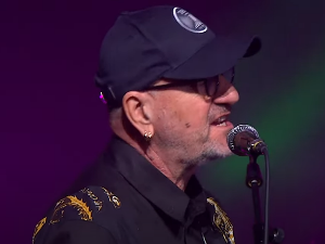 Звучни зид – Влатко Стефановски